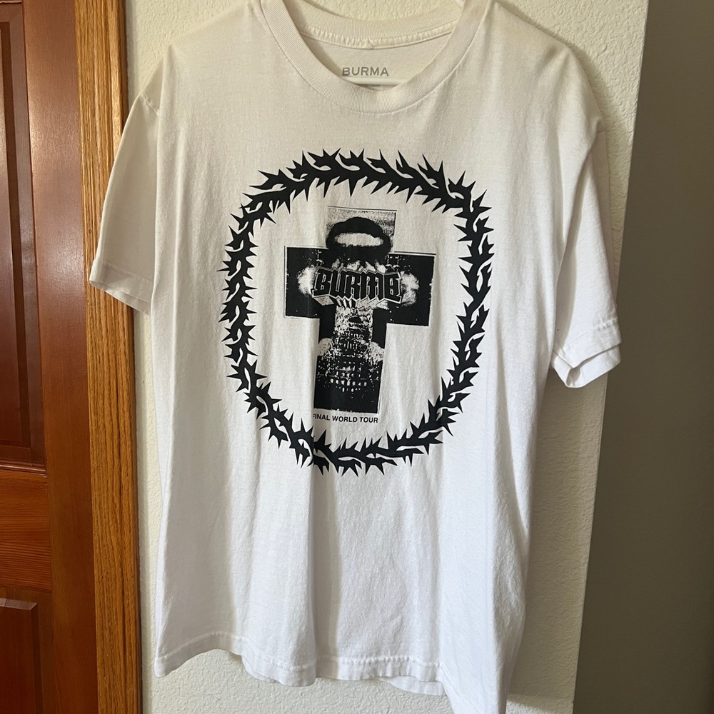 Burma Final World Tour T-Shirt Large White Graphic Thorn Circle USA Made